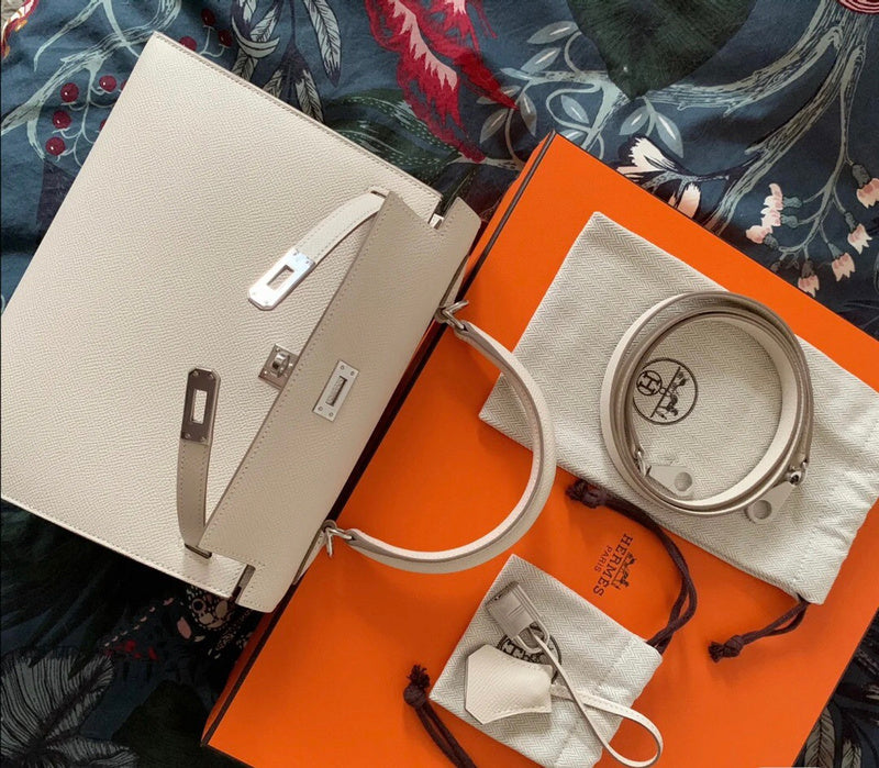 Amelia - HMS Bags - 1775