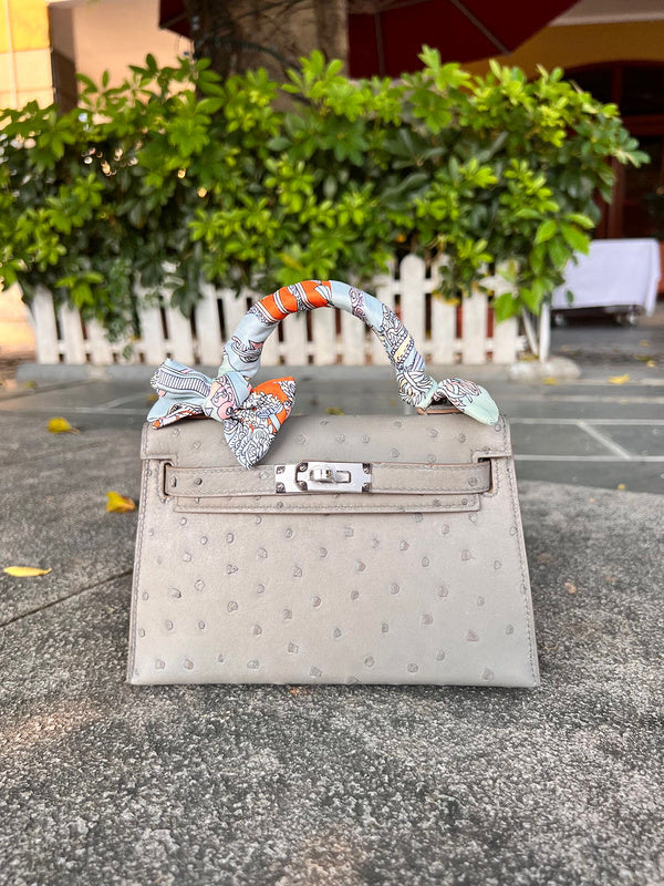Amelia - HMS Bags - 1754