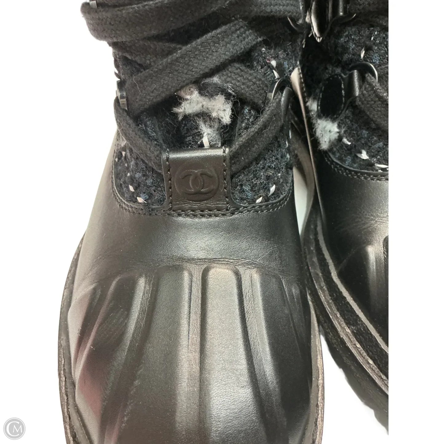 Boots Luxury Designer By Chanel In Black, Size: 6.5