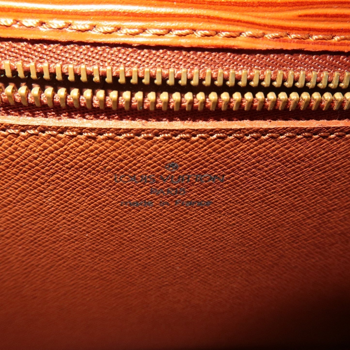 Louis Vuitton Epi Saint Cloud Shoulder Bag Kenya Brown M52193