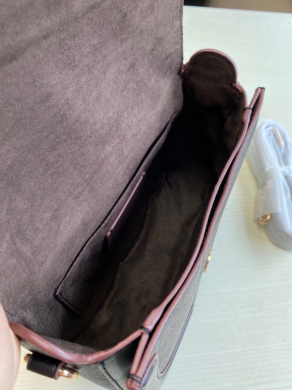 Amelia-i CAH Bags - 145