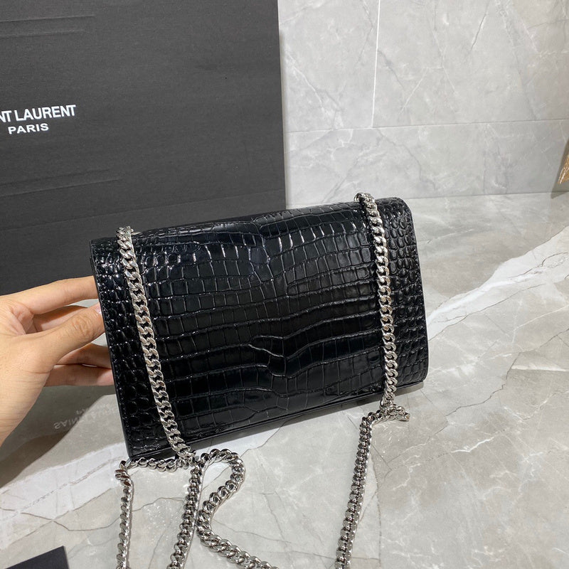 Amelia - YSL Bag - 4032