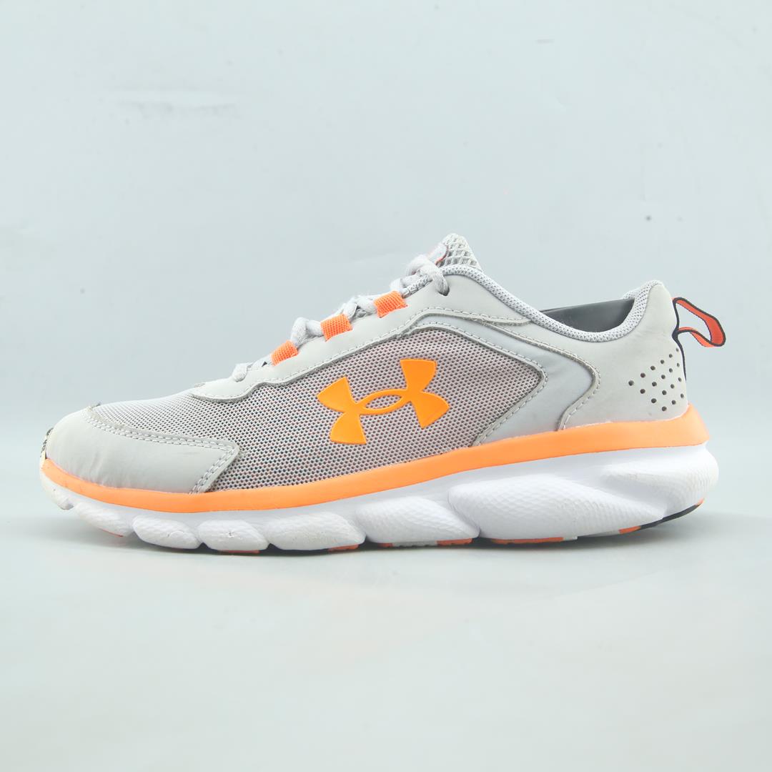 UNDER ARMOUR CHARGED ASSERT 9