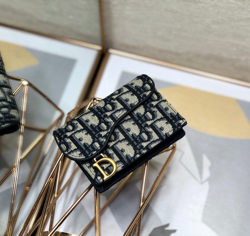 Amelia - DOR Wallets - 101