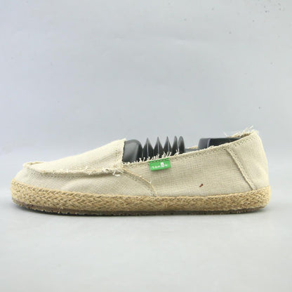 SANUK  .