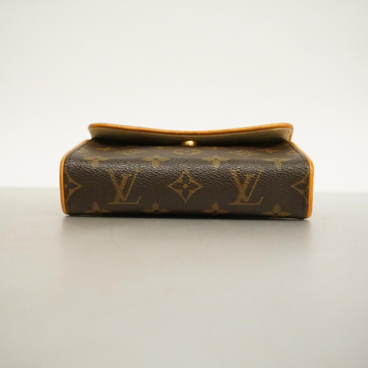 Louis Vuitton Pochette Florentine  Canvas Clutch Bag