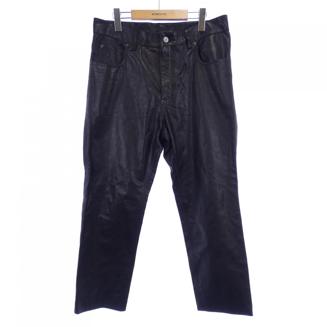 Gucci Pants
