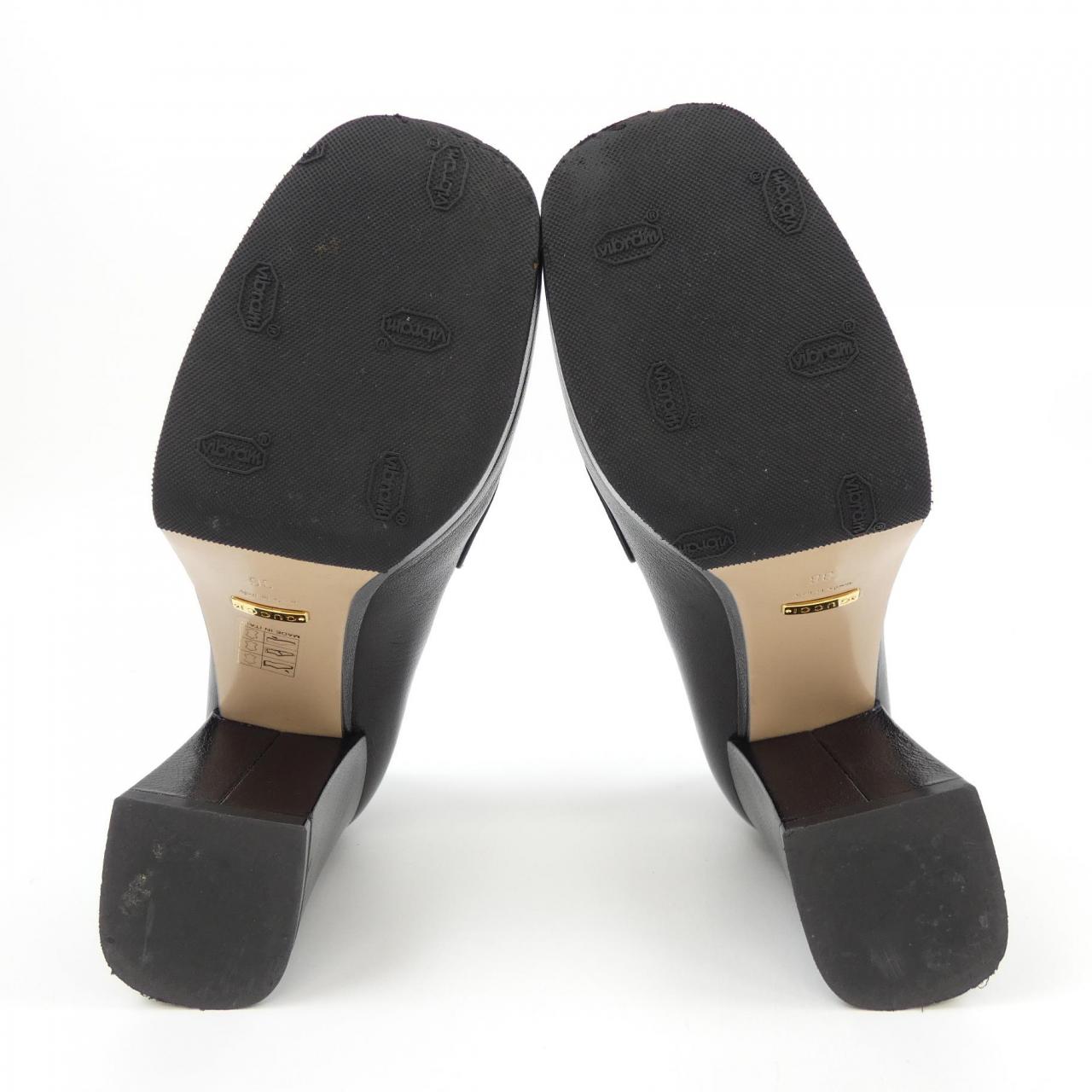 Gucci Leather Pumps
