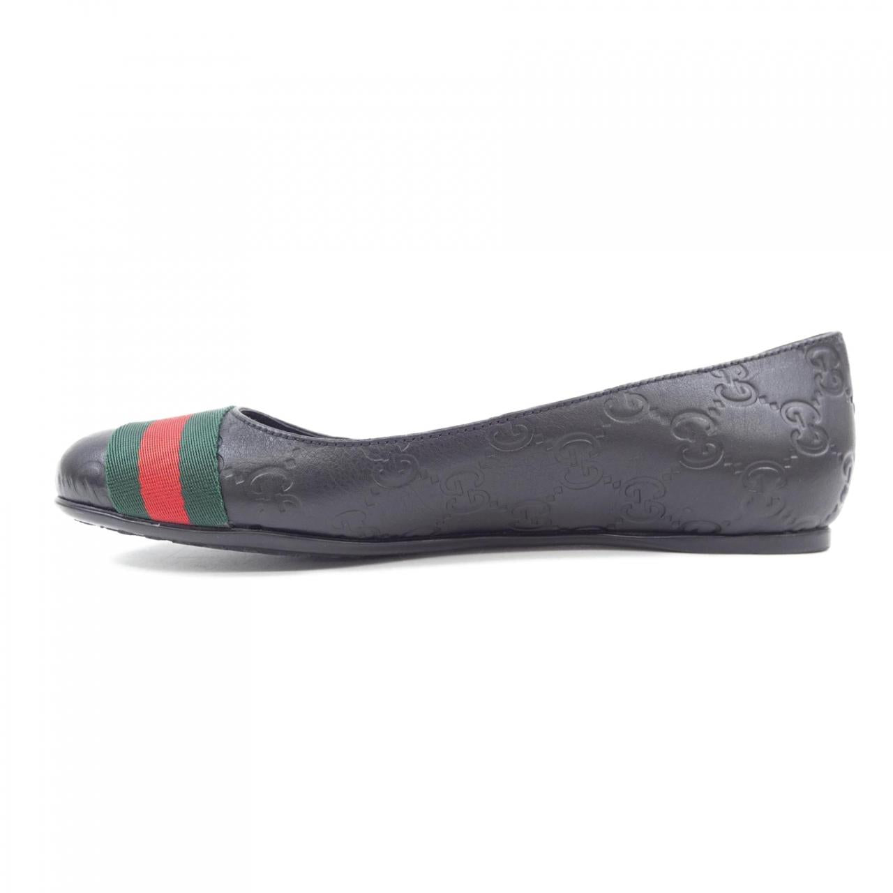 Gucci Flat Shoes