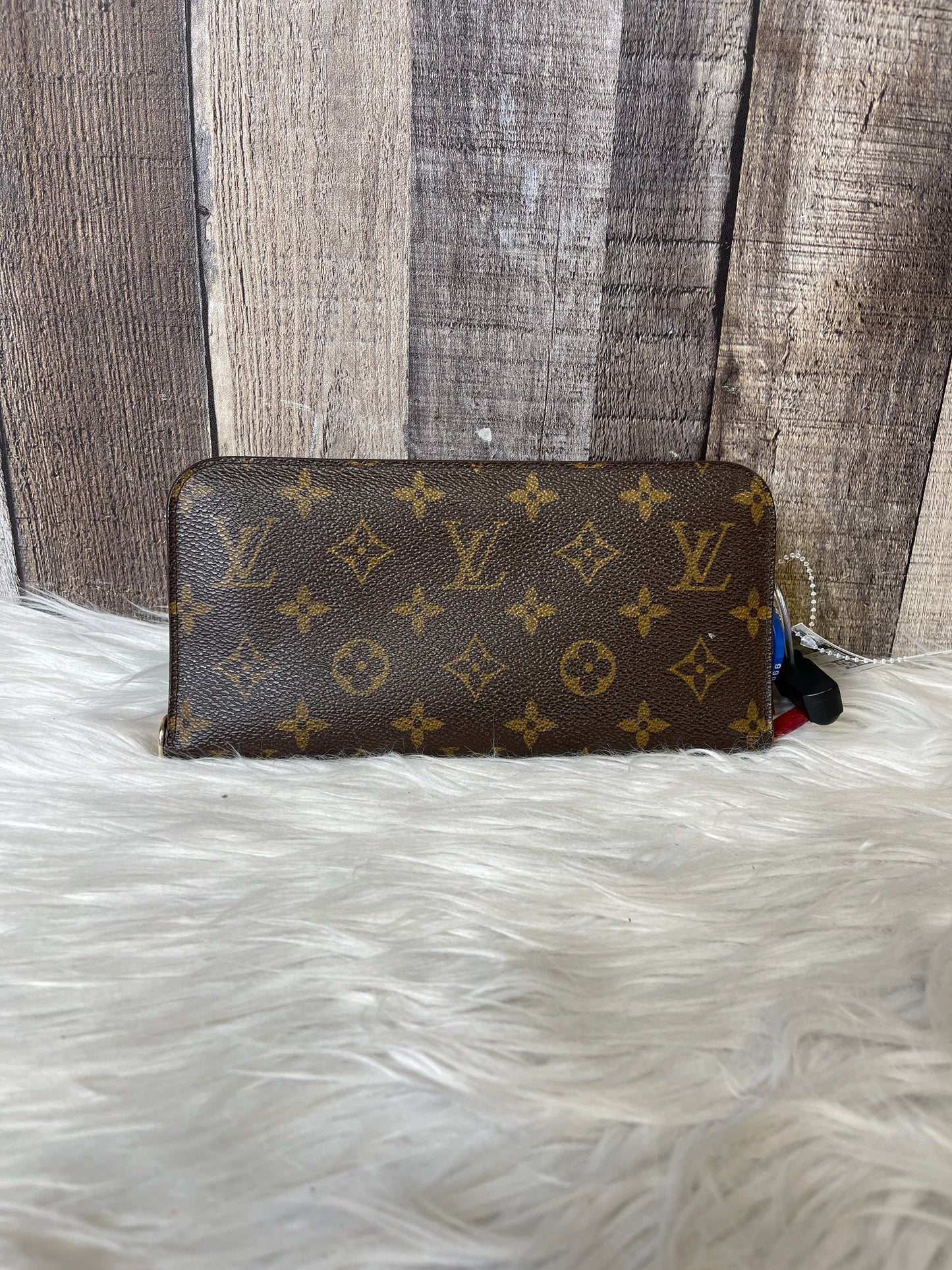 Wallet Luxury Designer By Louis Vuitton  Size: Medium