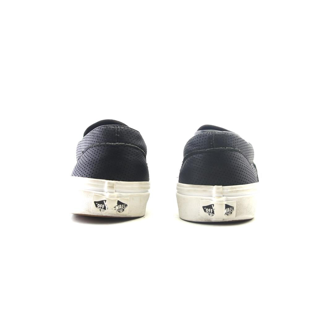 VANS  PERF LEATHER