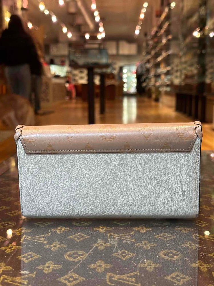 Louis Vuitton Victorine Long Wallet (Damaged Snap)