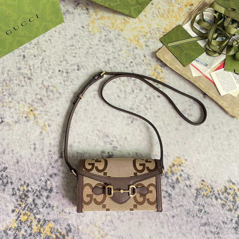 Amelia Fashion - GCI Bags - 2010
