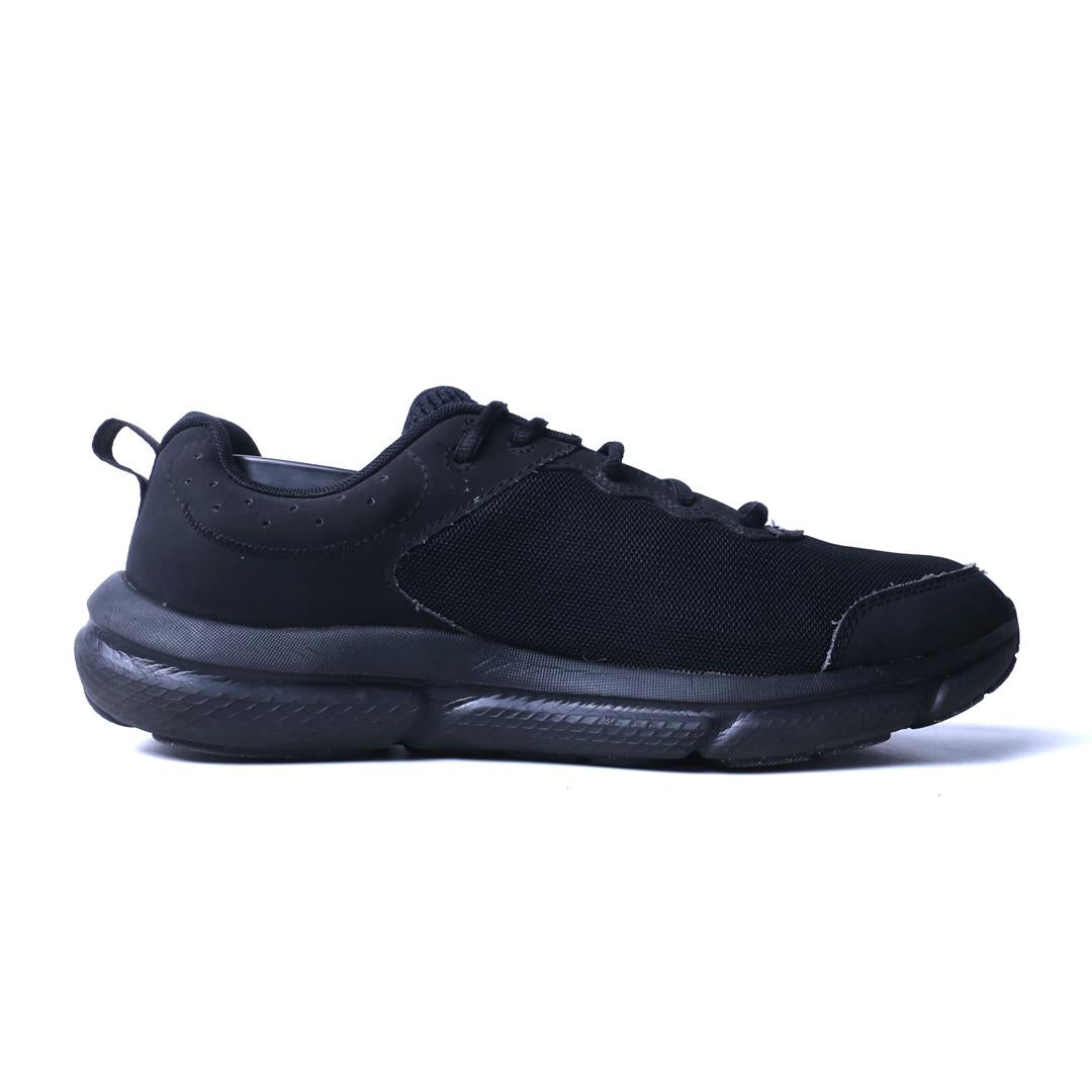 UNDER ARMOUR CHARGED ASSERT 10