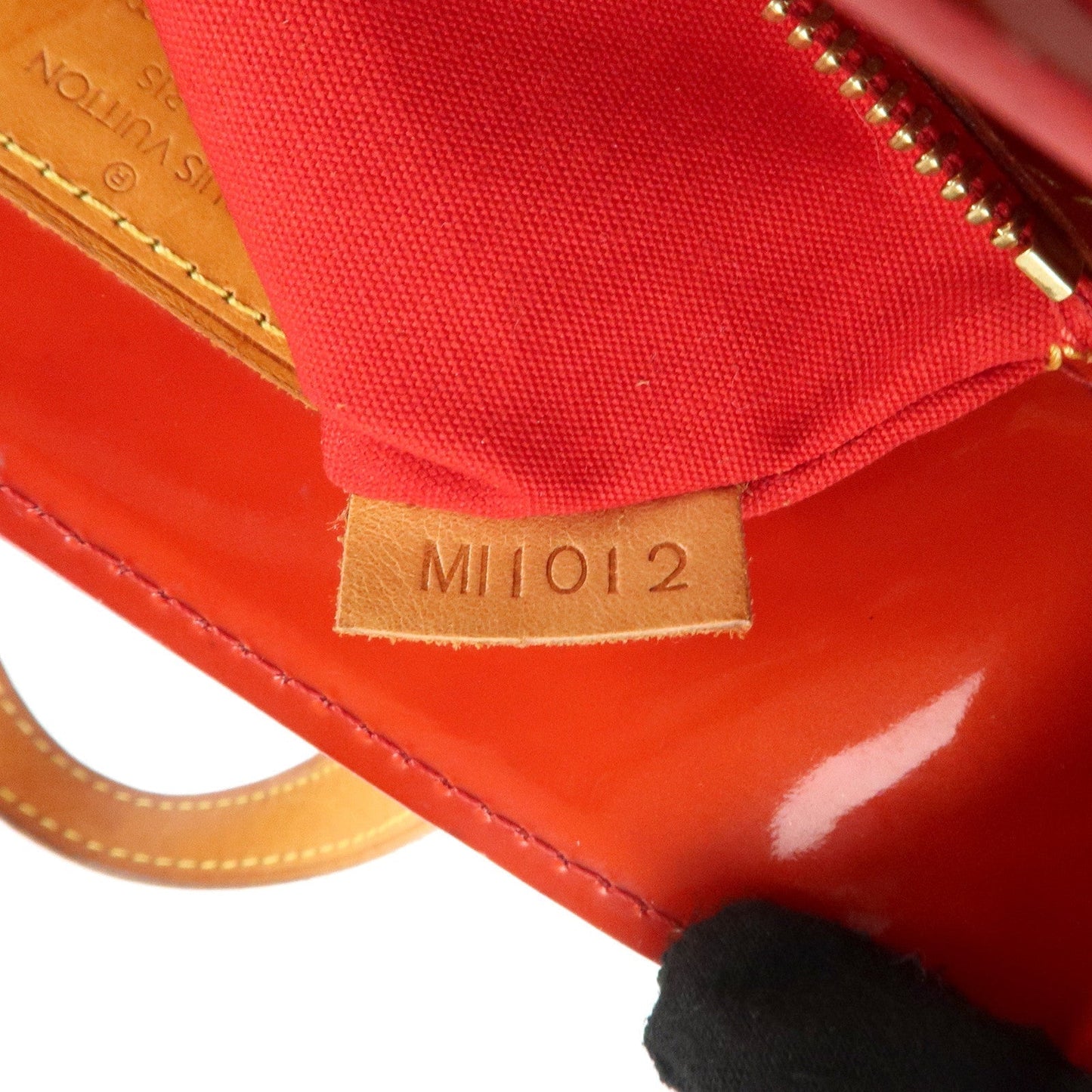 Louis Vuitton Monogram Vernis Lead PM Hand Bag Rouge M91088