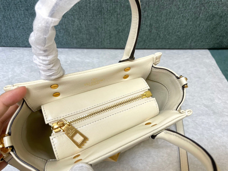 Amelia's Bag Gallery - VEL Bags - 1525