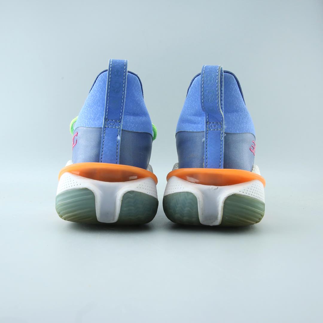 UNDER ARMOUR CURRY 7
