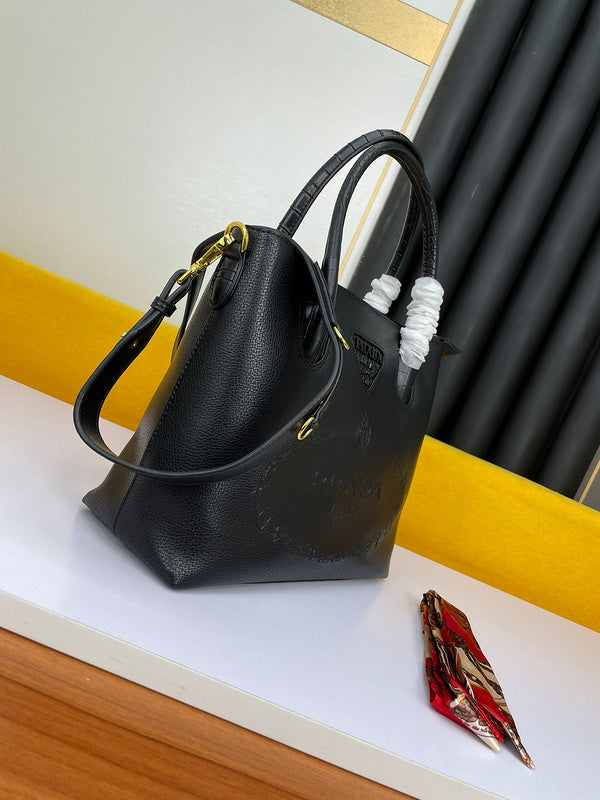 Barnes-Bags - Prada Bags - 808