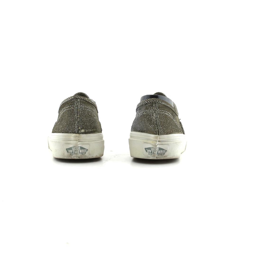 VANS AUTHENTIC