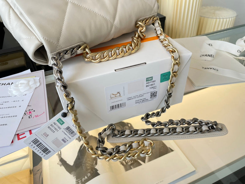 Wellow Bags - Chanel - Bags  - 778
