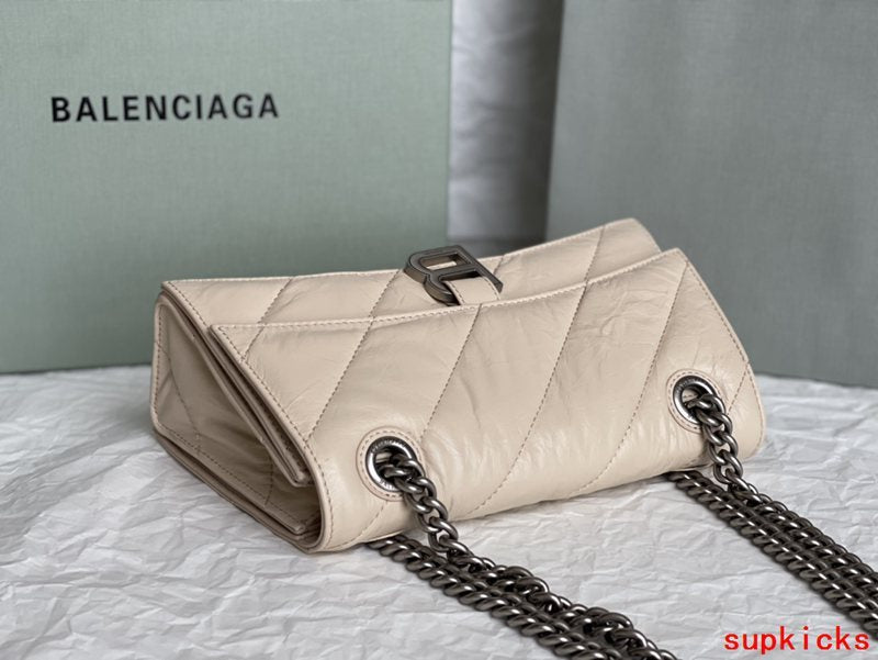 Amelia- BG Hourglass Bags - 004