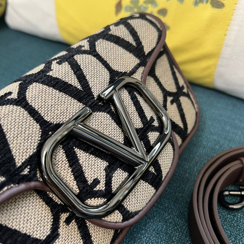 Amelia's Bag Gallery - VEL Bags - 403