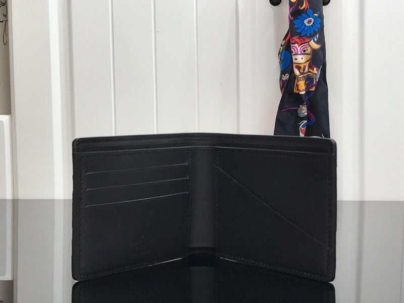Amelia-LAON - All Wallets - 067