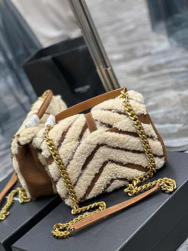 Amelia - YSL Bag - 3919