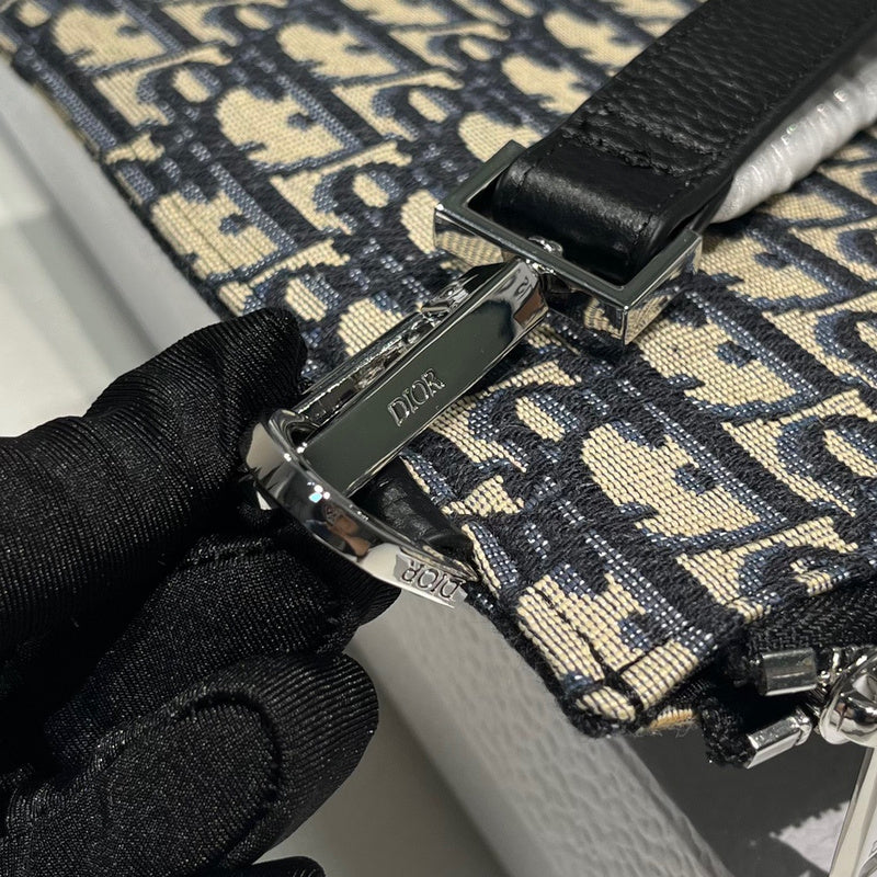 Amelia - DOR Wallets - 009