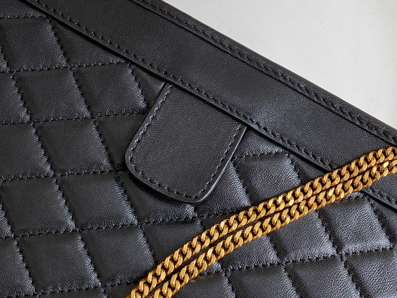 Amelia - YSL Bag - 4186