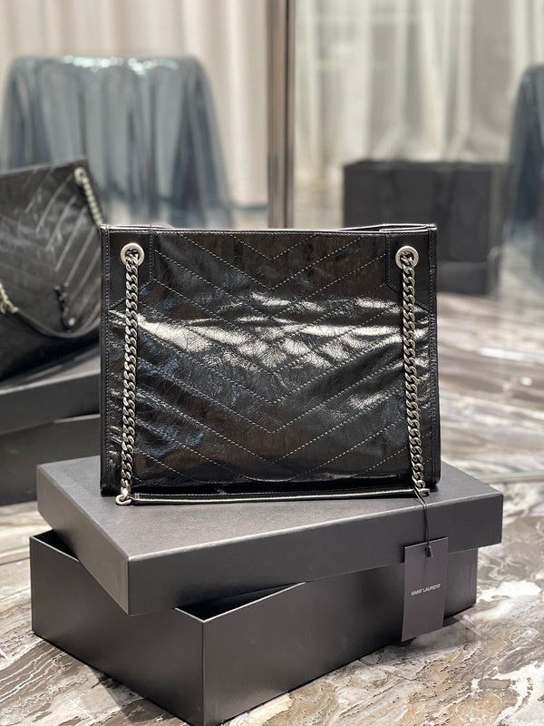 Amelia - YSL Bag - 3949