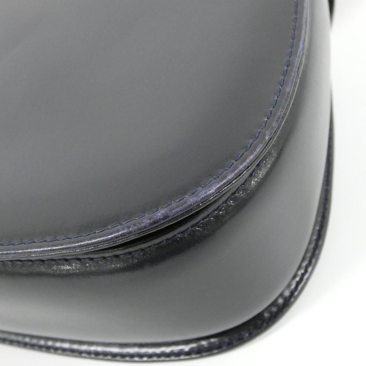 Gucci Leather Shoulder Bag