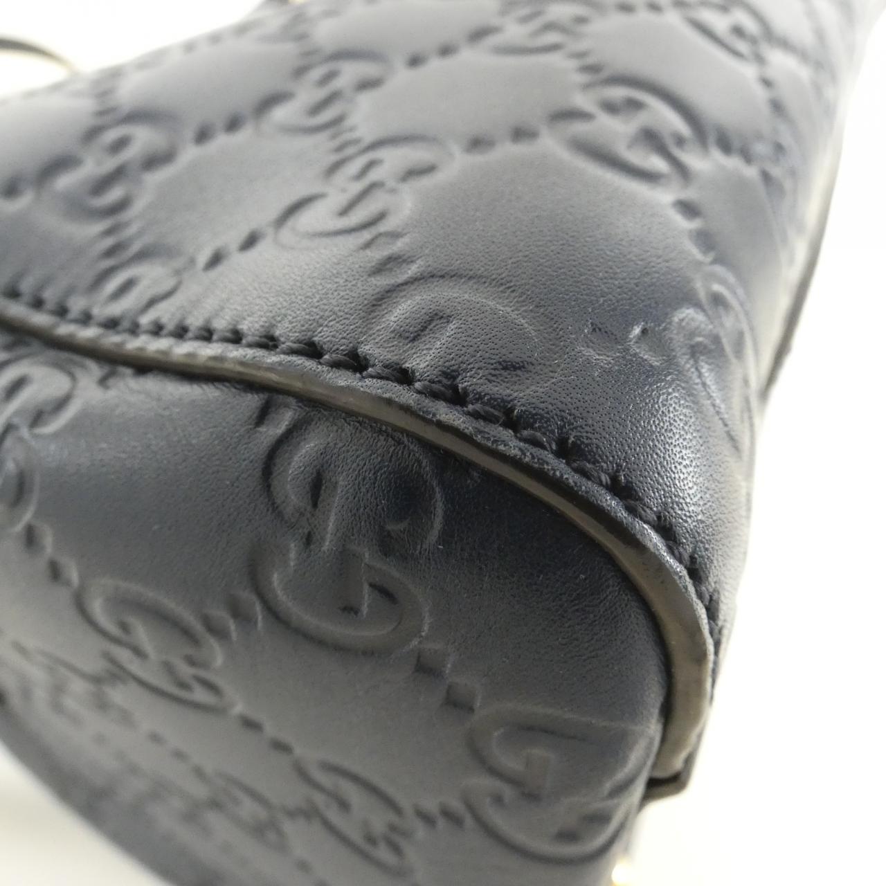 Gucci Signature Leather Boston Bag