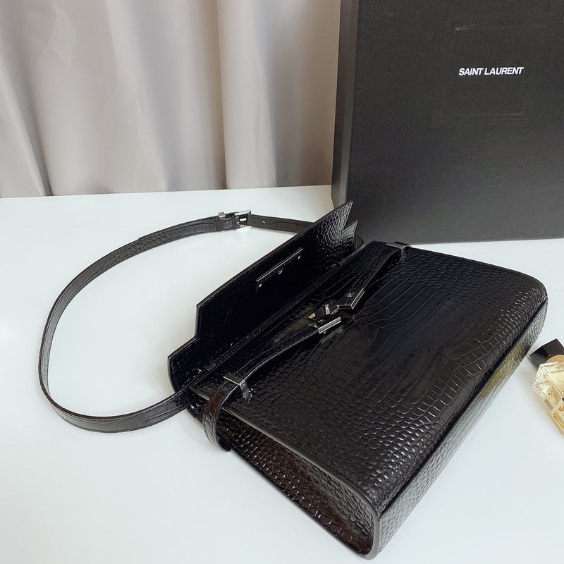 Amelia - YSL Bag - 3822