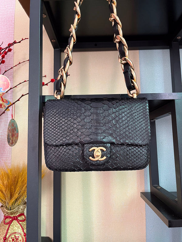 Wellow Bags - Chanel - Bags  - 953