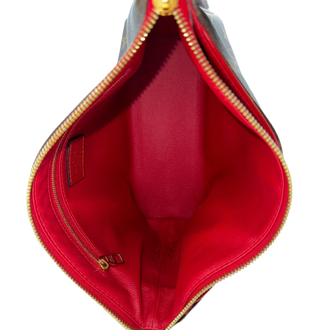 Makeup Bag Luxury Designer By Louis Vuitton  Size: Large
