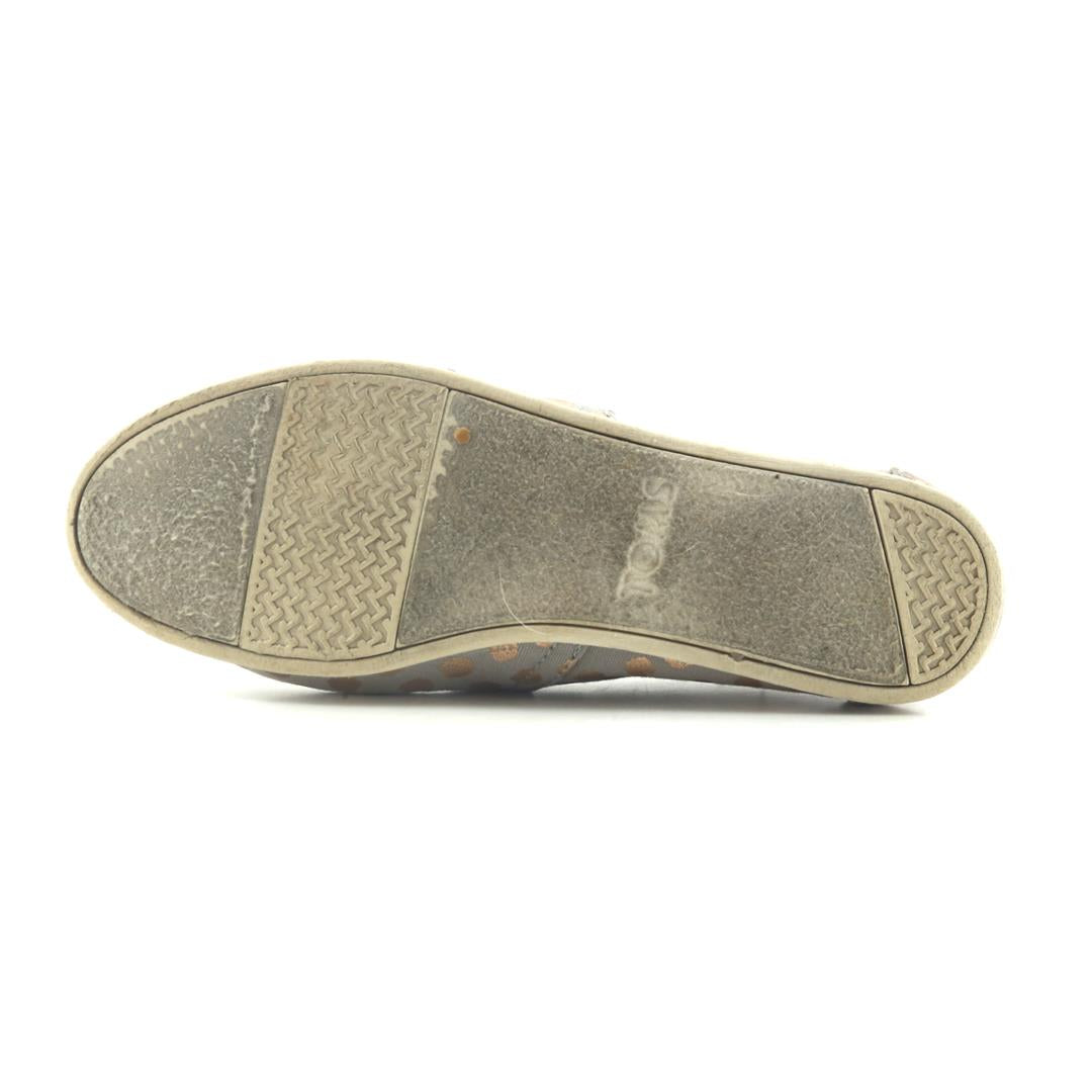 TOMS .