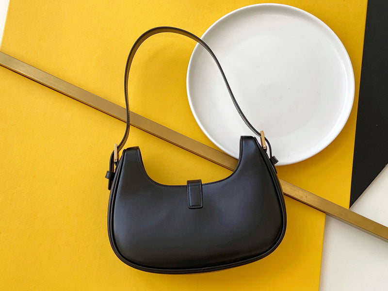 Amelia - YSL Bag - 4174