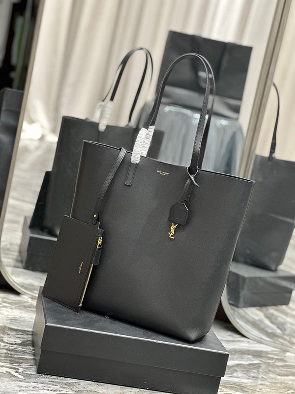 Amelia - YSL Bag - 3951