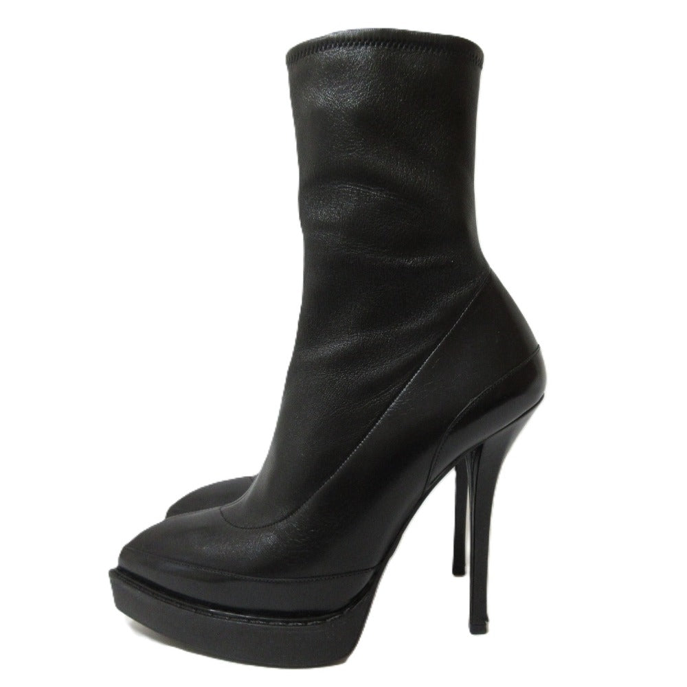 Gucci Leather Pointed Toe High Heel Short Boots