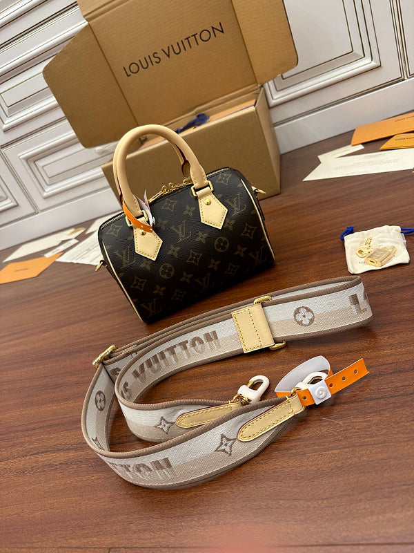 Amelia's Bag Gallery - LOV Bags - 1040