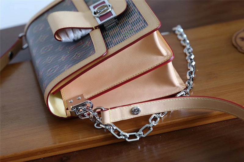 Fan Fashion Lu-Vi bags - 8145