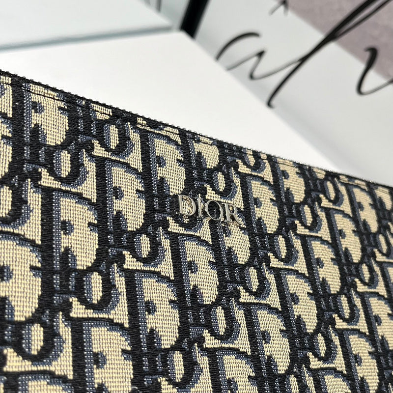 Amelia - DOR Wallets - 009