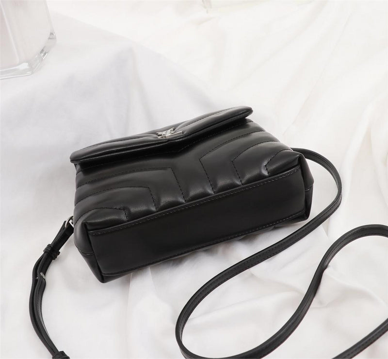Amelia - YSL Bag - 2879