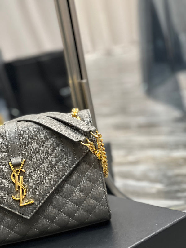 Amelia - YSL Bag - 1895