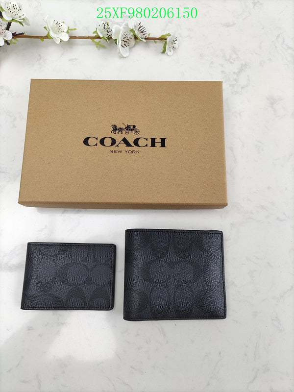 Amelia - CAH Wallet - 010