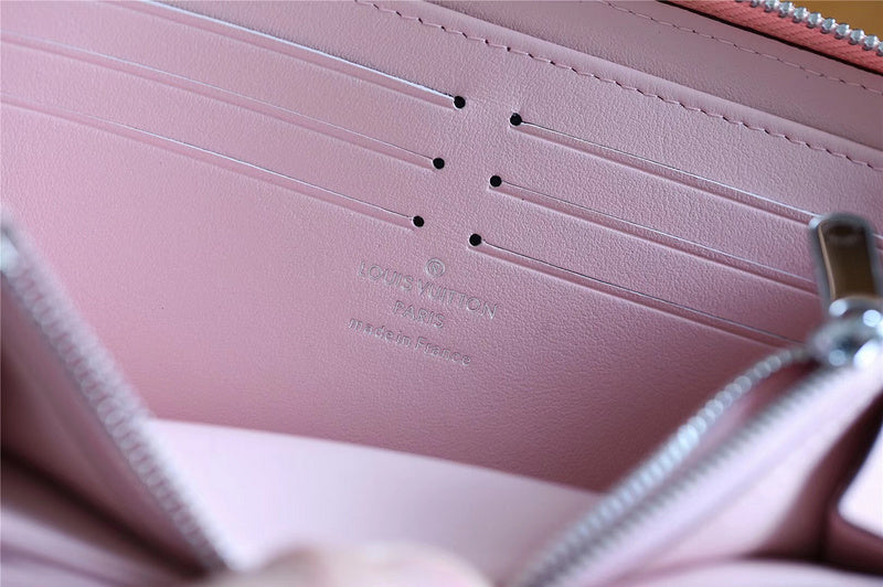 Fan Fashion Lu-Vi bags - 9412