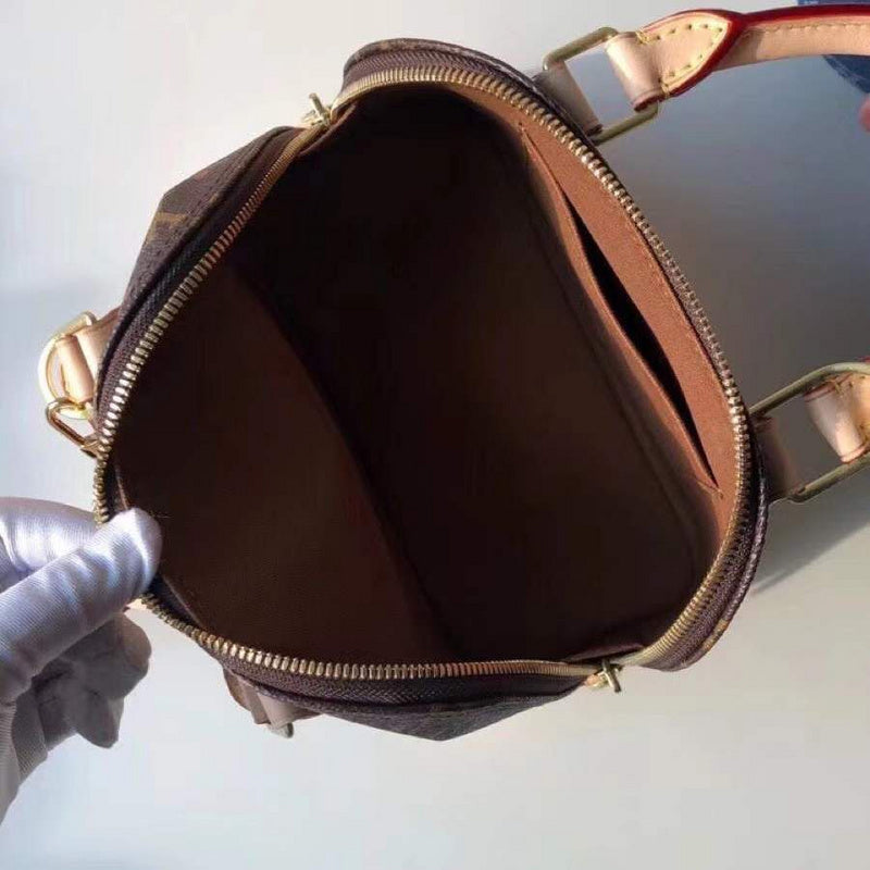 Fan Fashion Lu-Vi bags - 17625