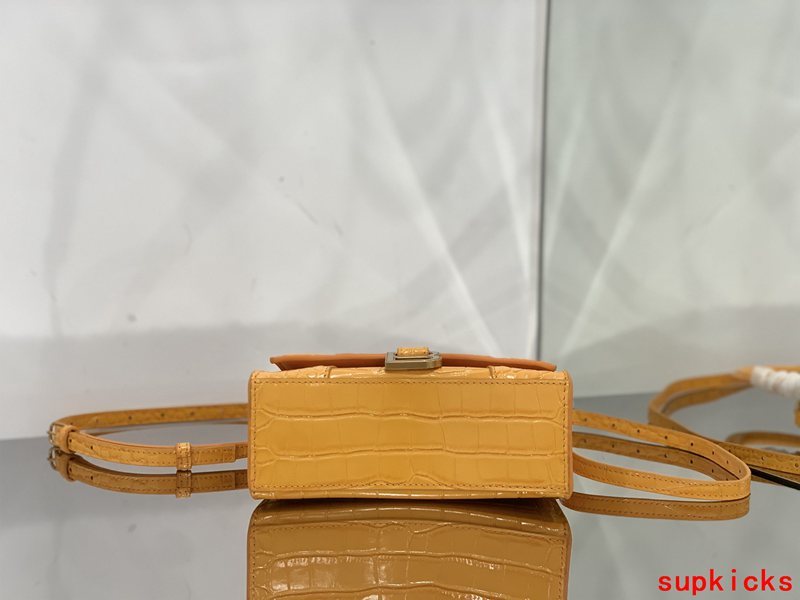 Amelia- BG Hourglass Bags - 136