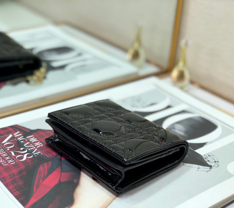 Amelia - DOR Wallets - 063